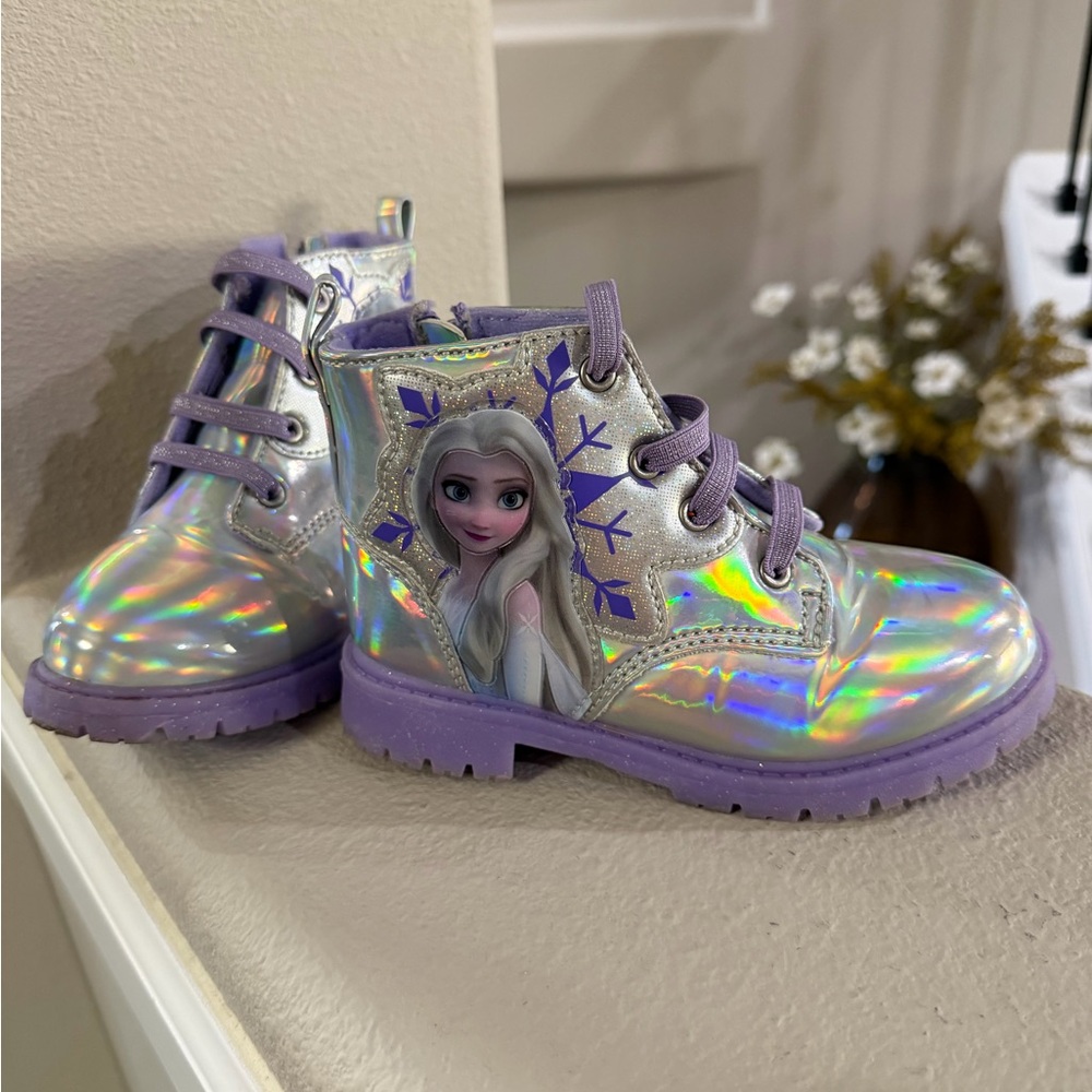 Girls Frozen Disney Shoes Boots Elsa US Size 9 Iridescent